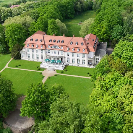 Schloss Hotel 4*