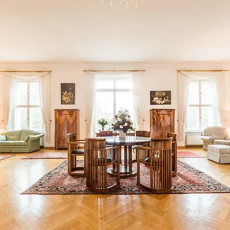 Schloss فندق