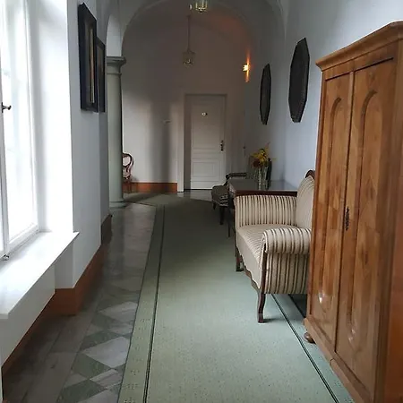 מלון Schloss Storkau