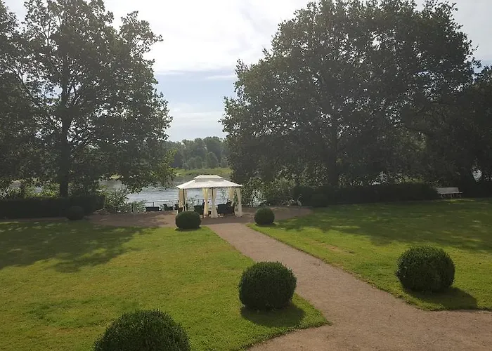 ホテル Schloss Storkau